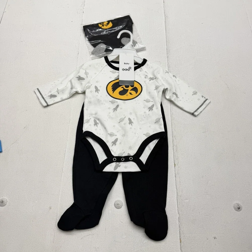 Iowa Hawkeyes Outfit Set Infant Boys 0-3M Black NCAA Football 3 Piece GEN 2
